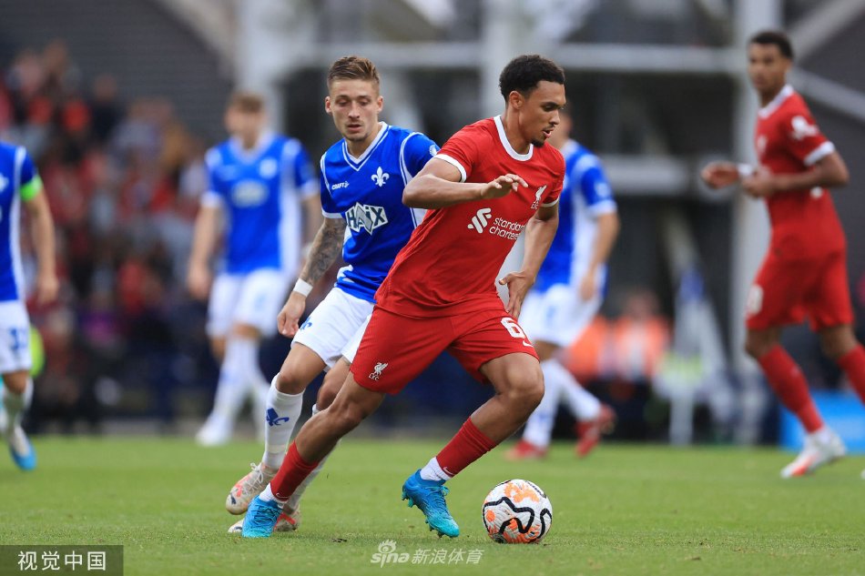 中前场的 中前场的