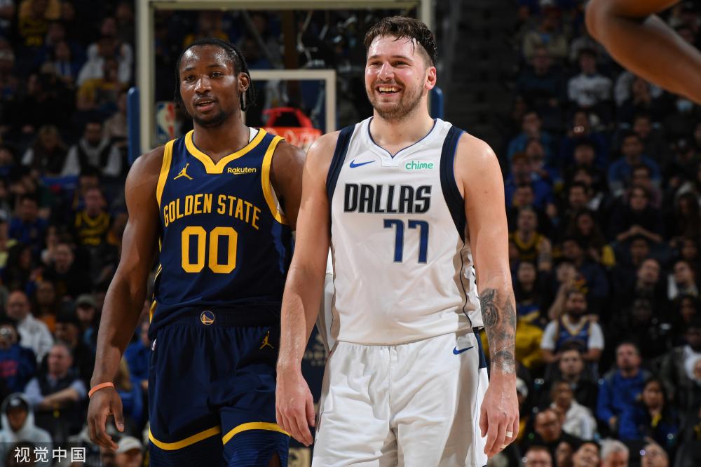 显得更加从 显得更加从