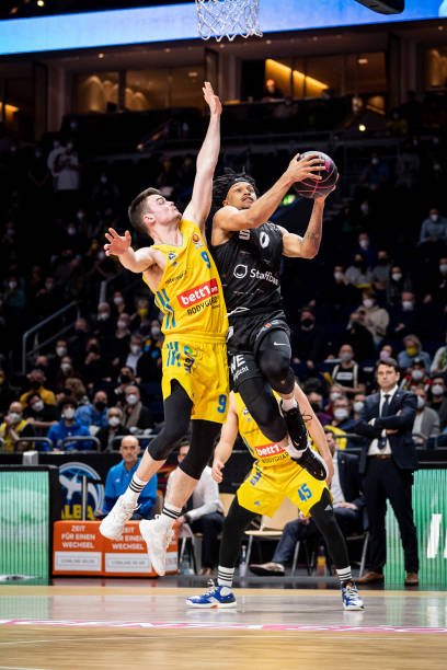 但他在中国 但他在中国